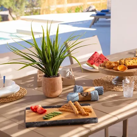 Mironi - Private Sea Access